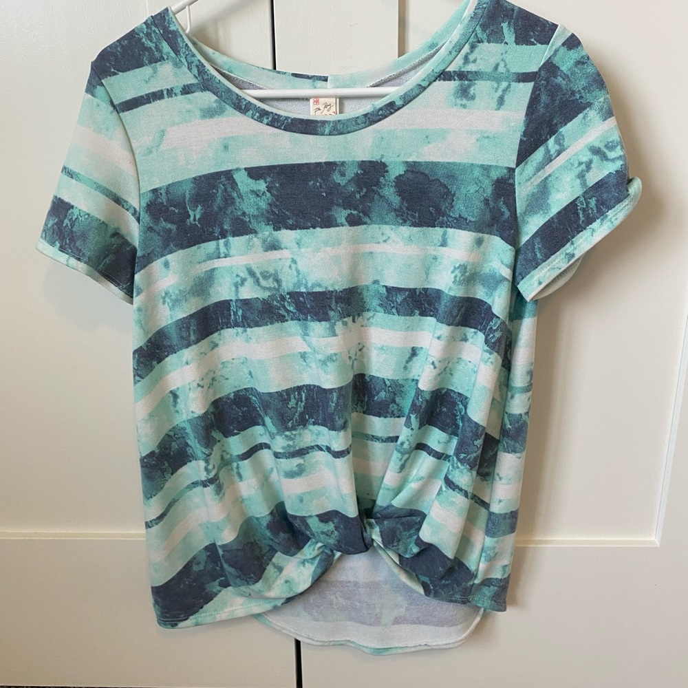 7th ray tie-dye twist top